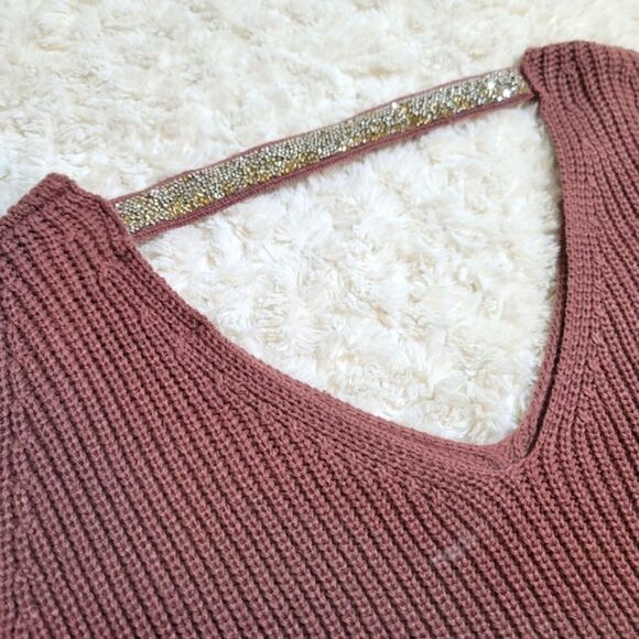 89th & Madison Rosey Mauve Faux Rhinestone Ribbed V-Neck Bishop Sleeve Sweater - Picture 6 of 8